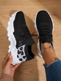Black/White